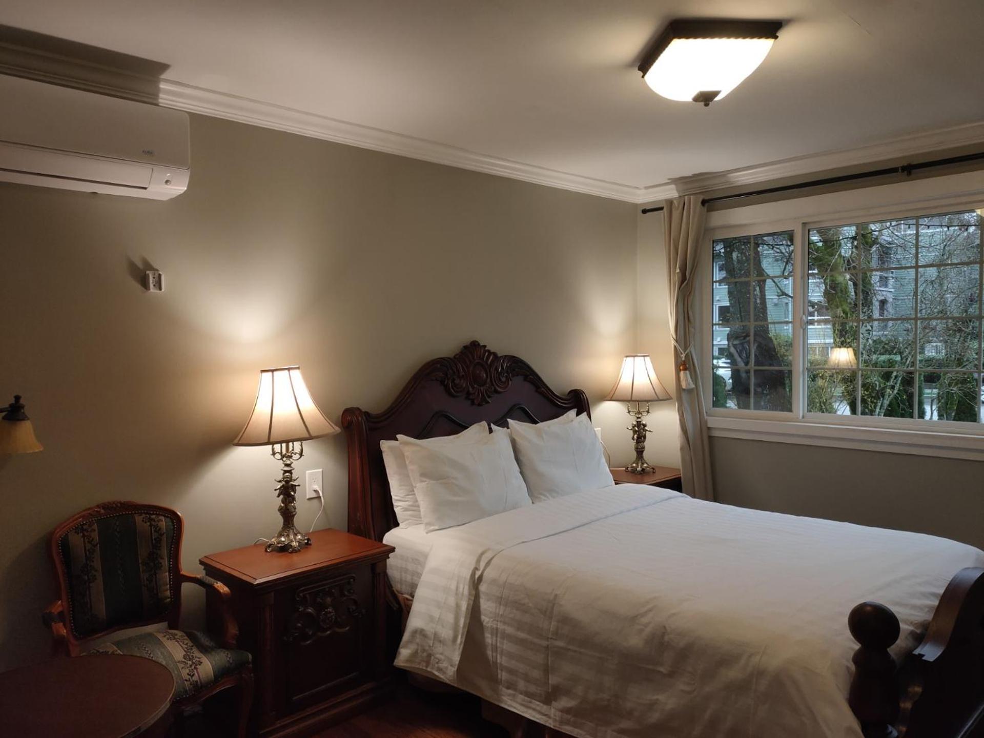 Semi Centre House Hotel White Rock Buitenkant foto